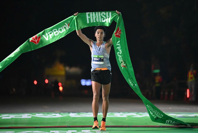 VPBank Hanoi International Marathon 2025: Giải chạy lan tỏa tinh thần sống khỏe, sống thịnh vượng- Ảnh 3. VPBank Hanoi International Marathon 2025: Giải chạy lan tỏa tinh thần sống khỏe, sống thịnh vượng- Ảnh 3.