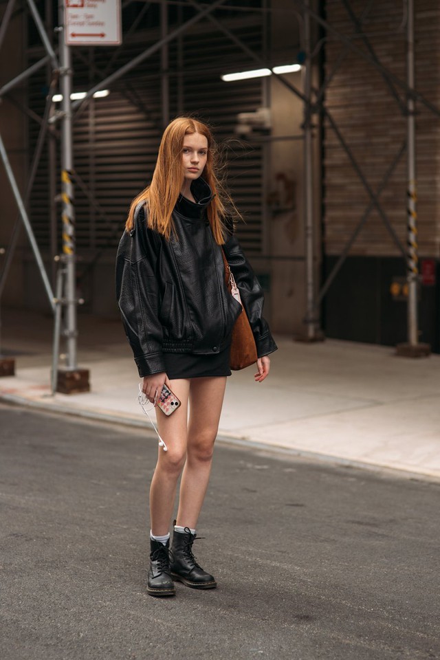 Áo khoác blouson gây bất ngờ với cách phối mới lạ thu hút- Ảnh 6.