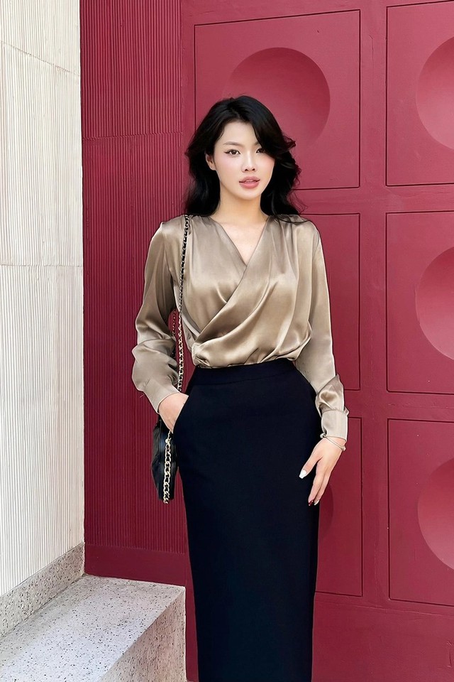 Thăng hạng nét thanh lịch với áo cổ chữ V- Ảnh 5.