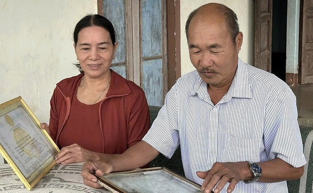Vợ chồng nông dân nuôi 5 con thành tài: Một hành trình giáo dục cảm động - Ảnh 1. Vợ chồng nông dân nuôi 5 con thành tài: Một hành trình giáo dục cảm động - Ảnh 1.