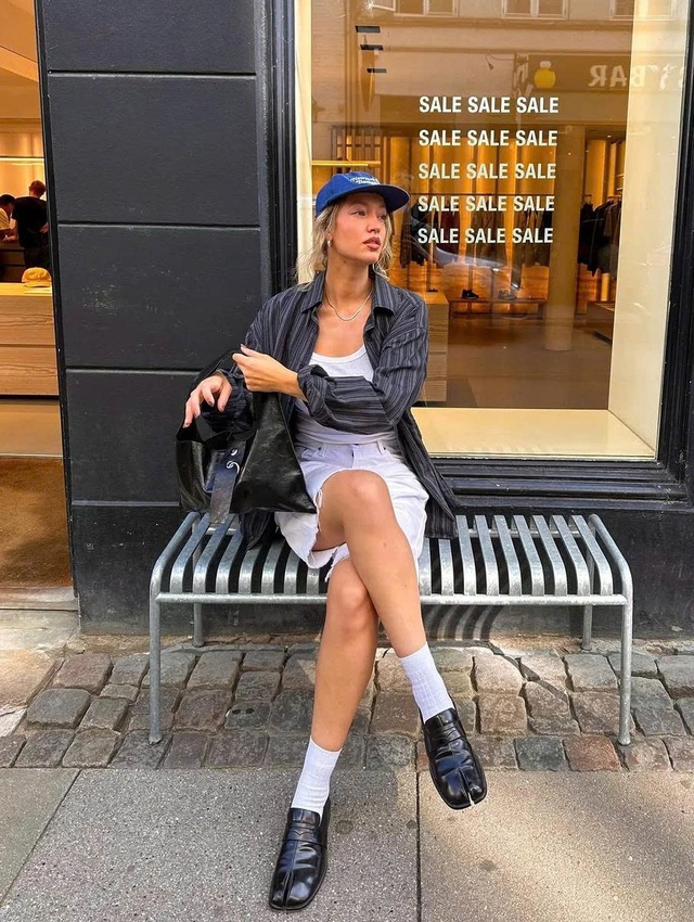 Sắc thu ấm áp trong từng họa tiết kẻ sọc- Ảnh 2. Sắc thu ấm áp trong từng họa tiết kẻ sọc- Ảnh 2.