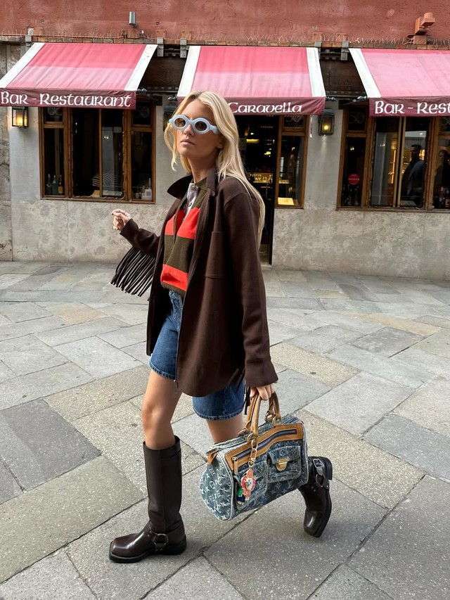 Sắc thu ấm áp trong từng họa tiết kẻ sọc- Ảnh 6. Sắc thu ấm áp trong từng họa tiết kẻ sọc- Ảnh 6.