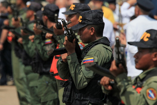Tàu chiến Mỹ đến Trinidad và Tobago tập trận, Venezuela cảnh báo âm mưu tấn công  - Ảnh 2.