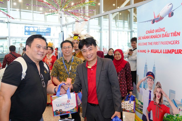 Vietjet khai trương đường bay mới kết nối Malaysia với thành phố biển Đà Nẵng - Ảnh 3.