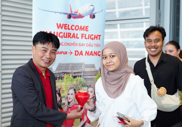 Vietjet khai trương đường bay mới kết nối Malaysia với thành phố biển Đà Nẵng - Ảnh 4.