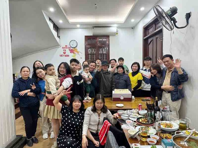 Lan tỏa mạng xã hội: Tờ giấy nhỏ và tình yêu lớn- Ảnh 4. Lan tỏa mạng xã hội: Tờ giấy nhỏ và tình yêu lớn- Ảnh 4.