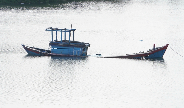 Gia Lai hỗ trợ tiền cho tàu cá không đủ điều kiện khai thác thủy sản - Ảnh 1. Gia Lai hỗ trợ tiền cho tàu cá không đủ điều kiện khai thác thủy sản - Ảnh 1.