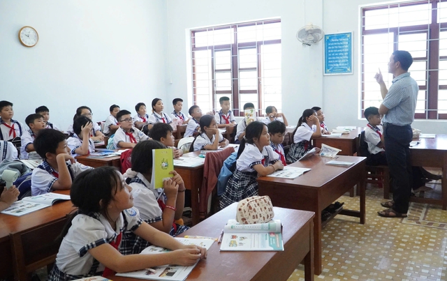 Gia Lai sẽ hỗ trợ học phí cho 38.000 học sinh ngoài công lập- Ảnh 2. Gia Lai sẽ hỗ trợ học phí cho 38.000 học sinh ngoài công lập- Ảnh 2.