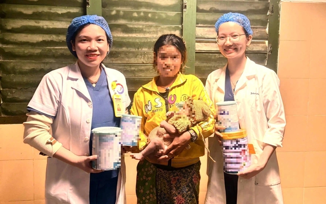 Bệnh nhi 5 ngày tuổi bị thủng dạ dày vì... ăn cơm, phải phẫu thuật - Ảnh 1.