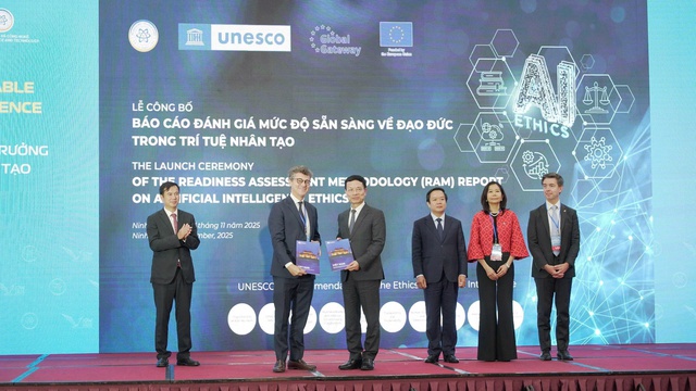 Việt Nam cam kết phát triển AI lấy con người làm trung tâm Việt Nam cam kết phát triển AI lấy con người làm trung tâm- Ảnh 2.