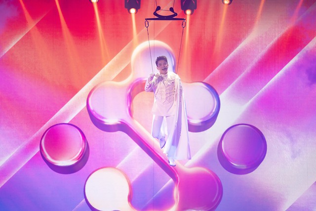 Chủ tịch KienlongBank kể thương hiệu qua m&agrave;n diễn &lsquo;hot&rsquo; như anh trai vượt ng&agrave;n ch&ocirc;ng gai  - Ảnh 3.