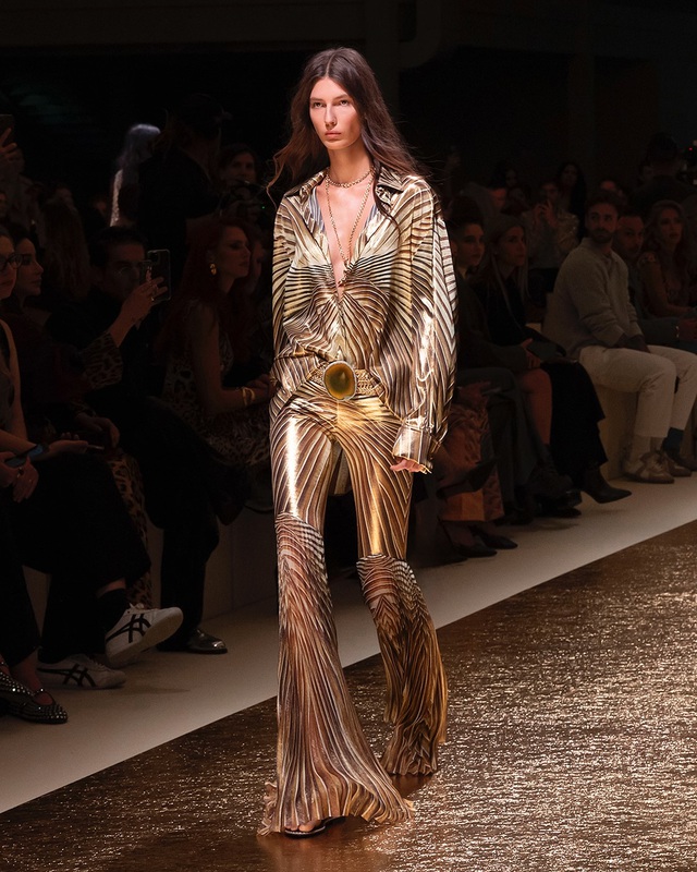 1001 thiết kế sơ mi để nàng nổi bật và hiện đại- Ảnh 4. 1001 thiết kế sơ mi để nàng nổi bật và hiện đại- Ảnh 4.