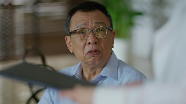 'Trùm vai phụ' Hứa Thiệu Hùng nguy kịch, loạt sao Hồng Kông tức tốc đến bệnh viện- Ảnh 1. 
Thông tin Hứa Thiệu Hùng nhập viện trong tình trạng nguy kịch đang khiến cả làng giải trí Hồng Kông xôn xao