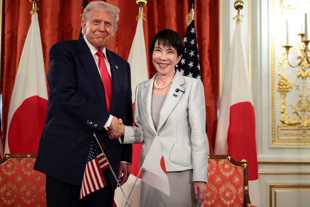 Thủ tướng Nhật Bản đề cử giải Nobel hòa bình cho Donald Trump - Ảnh 1. Thủ tướng Nhật Bản đề cử giải Nobel hòa bình cho Donald Trump - Ảnh 1.