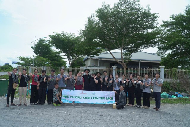 &Aacute;nh s&aacute;ng từ những bước ch&acirc;n - Ảnh 6.