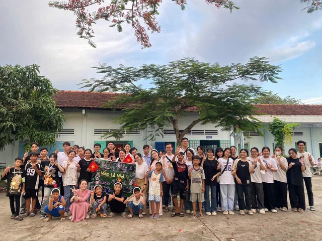 &Aacute;nh s&aacute;ng từ những bước ch&acirc;n - Ảnh 8.