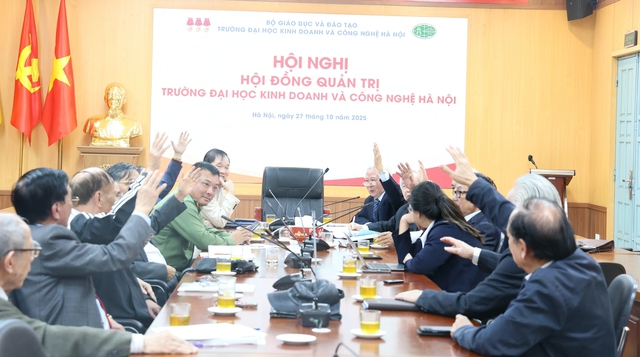 Bão khủng hoảng pháp lý đổ bộ Trường ĐH Kinh doanh và Công nghệ Hà Nội - Ảnh 2.