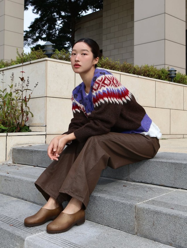 Mùa thu, thời điểm tuyệt vời nhất để diện áo cardigan- Ảnh 2.