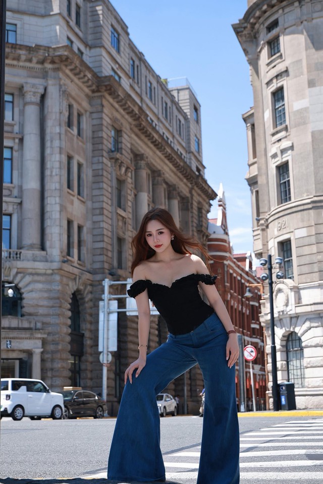 Quỳnh Kool ‘đốt mắt’ với thời trang khoe vai trần - Ảnh 5.