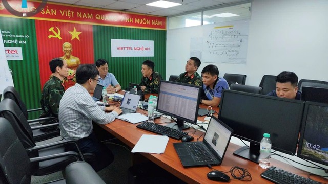 Viettel triển khai nhiều chính sách hỗ trợ khách hàng bị ảnh hưởng bão số 10- Ảnh 1.