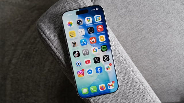 Ba tuyệt chiêu với iOS 26 giúp kéo dài thời lượng pin iPhone - Ảnh 1.