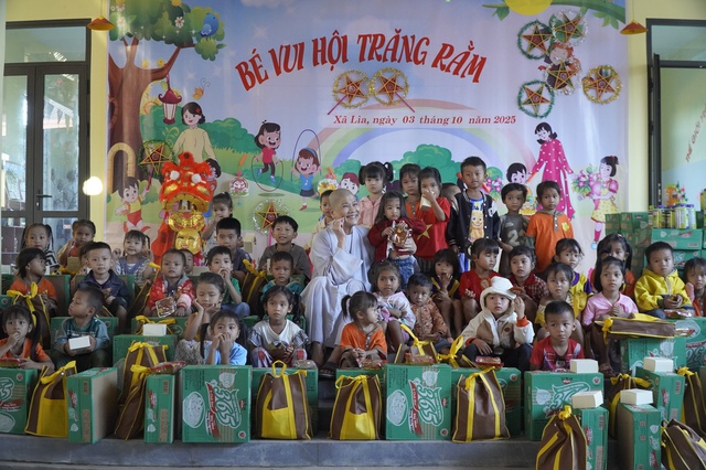 Quà trung thu và tiếp sức đến trường ng…
