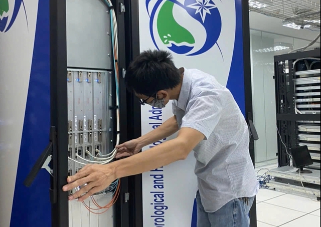 Đưa siêu máy tính, ứng dụng Al vào dự báo bão, mưa lớn - Ảnh 2.