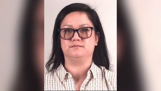 Mỹ kết &aacute;n phụ nữ ph&acirc;n biệt chủng tộc d&igrave;m chết b&eacute; g&aacute;i Hồi gi&aacute;o 3 tuổi - Ảnh 1.