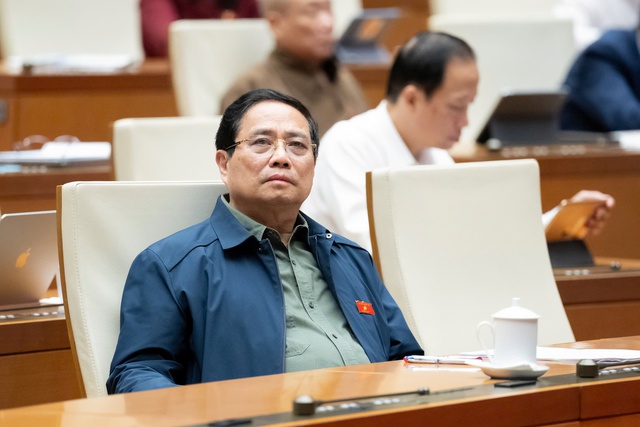 គណៈប្រតិភូរដ្ឋសភាស្នើច្បាប់ដាច់ដោយឡែកសម្រាប់ទីក្រុងហូជីមិញ ដូចជាតូក្យូ សៀងហៃ - រូបថត ១.