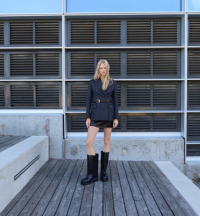 Cứ váy ngắn cùng bốt là auto sang, auto chất - Ảnh 7.