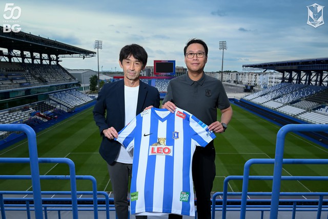 Bị FAT sa thải đột ngột, cựu HLV đội tuyển Th&aacute;i Lan c&oacute; việc mới ngay tại&hellip; Th&aacute;i Lan- Ảnh 1.