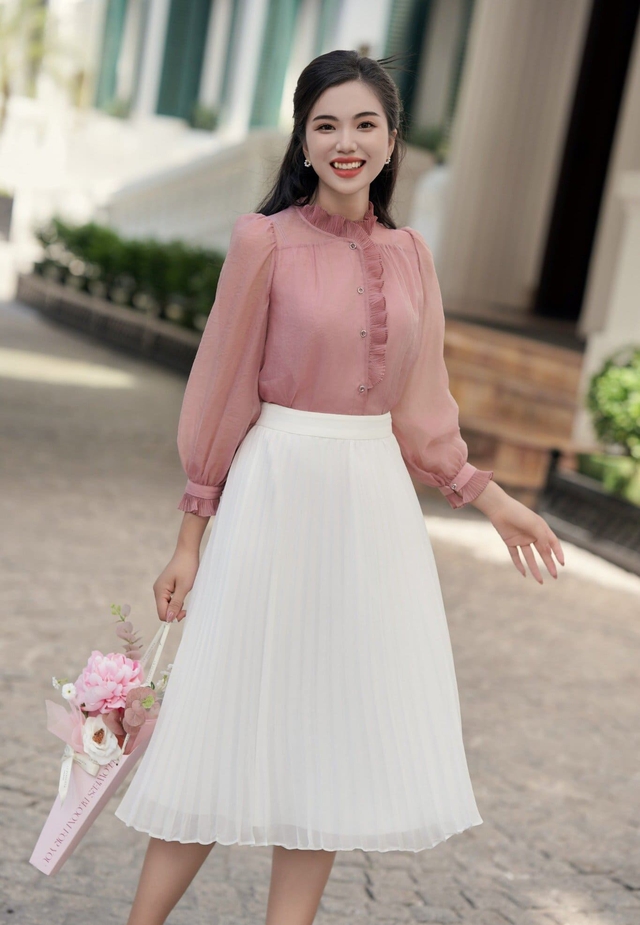 Sức hút khó cưỡng từ áo bèo nhún cho cô nàng thị thành Sức hút khó cưỡng từ áo bèo nhún cho cô nàng thị thành- Ảnh 7.