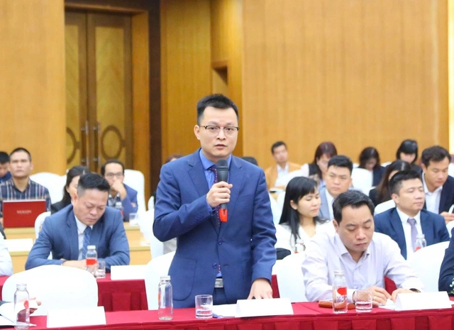 7 tỉ USD ngoại hối gửi về mỗi năm, lao động Việt vẫn 'oằn mình' vì phí  - Ảnh 2.