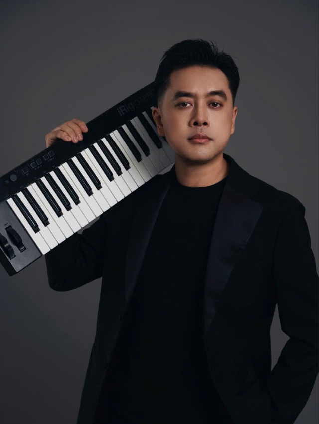 Nhạc sĩ Dương Khắc Linh ra mắt live show đánh dấu 15 năm sự nghiệp âm nhạc - Ảnh 3. Nhạc sĩ Dương Khắc Linh ra mắt live show đánh dấu 15 năm sự nghiệp âm nhạc - Ảnh 3.