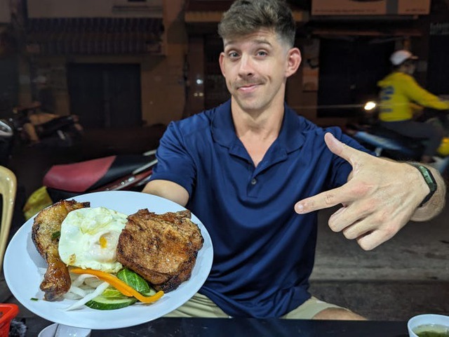 Du khách Mỹ đến Việt Nam rồi ở lại 6 năm, không muốn về nước- Ảnh 2.