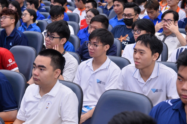 Sự kiện mở đầu cho chuỗi 11 hội thảo khoa học sinh viên toàn quốc - Ảnh 4.