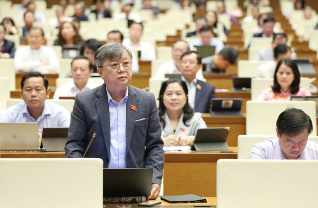 Phó thủ tướng nói về kiểm soát giá vàng, 'nhà đất tăng cao rất khó mua'- Ảnh 1. Phó thủ tướng nói về kiểm soát giá vàng, 'nhà đất tăng cao rất khó mua'- Ảnh 1.