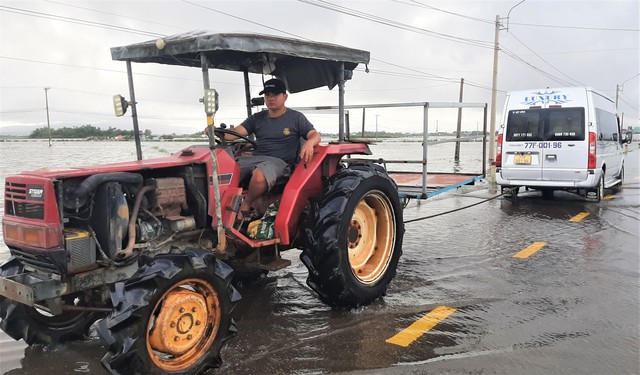 Gia Lai: Ngập lụt phía hạ lưu sông Kôn, nhiều trường học phải đóng cửa - Ảnh 6.