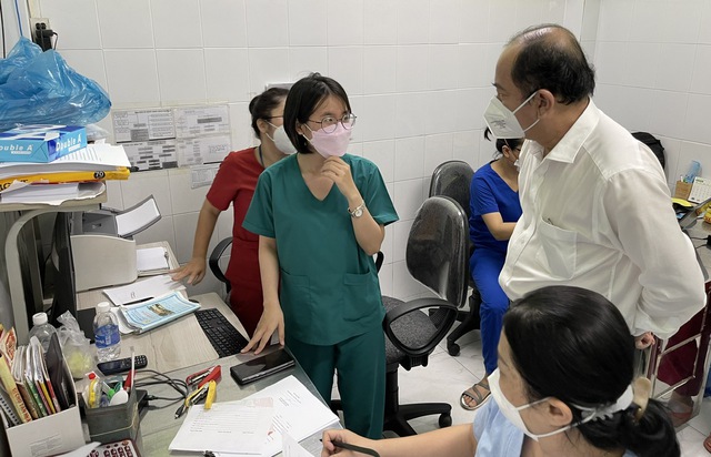 TP.HCM: Kiến nghị ban hành ‘nghĩa vụ y tế cơ sở’ đối với bác sĩ   - Ảnh 1.