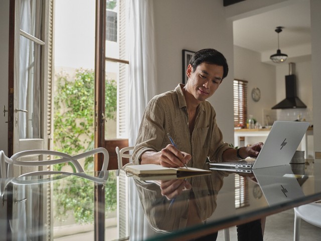 HP OmniBook 7 Aero: Biểu tượng của sự linh hoạt, thông minh, an toàn trong sáng tạo- Ảnh 2.