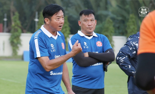 Lịch thi đấu V-League ng&agrave;y 1.11: HLV L&ecirc; Huỳnh Đức đấu tr&iacute; &lsquo;hiện tượng&rsquo; Chu Đ&igrave;nh Nghi&ecirc;m, cực hay- Ảnh 1.