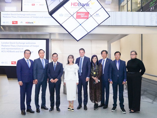 Lãnh đạo HDBank thăm Sàn giao dịch Chứng khoán London- Ảnh 1. Lãnh đạo HDBank thăm Sàn giao dịch Chứng khoán London- Ảnh 1.