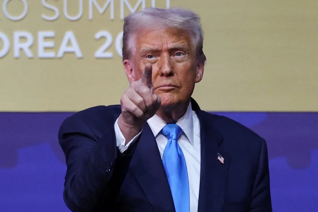 Mỹ giới hạn 7.500 người tị nạn mỗi năm, ưu tiên người da trắng Nam Phi- Ảnh 1. Mỹ giới hạn 7.500 người tị nạn mỗi năm, ưu tiên người da trắng Nam Phi- Ảnh 1.