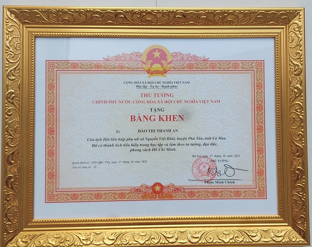 Cô giáo gieo 'ngọt' trên đất mặn- Ảnh 4. Cô giáo gieo 'ngọt' trên đất mặn- Ảnh 4.