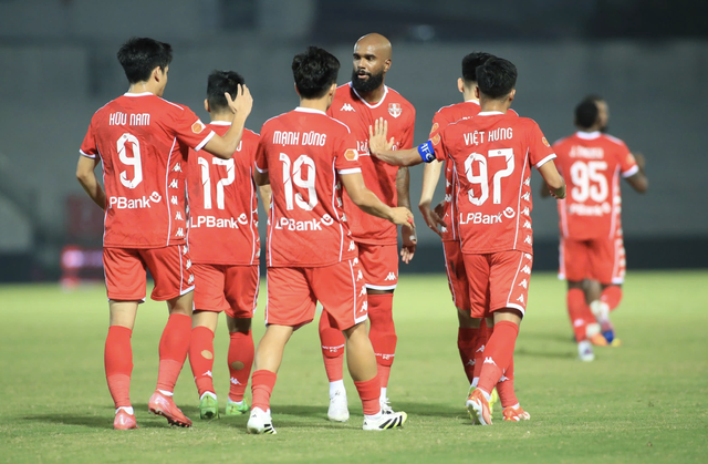 Lịch thi đấu V-League ng&agrave;y 1.11: HLV L&ecirc; Huỳnh Đức đấu tr&iacute; &lsquo;hiện tượng&rsquo; Chu Đ&igrave;nh Nghi&ecirc;m, cực hay- Ảnh 2.