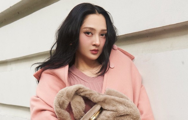 Ca sĩ Bảo Anh xin lỗi vụ sự cố trang phục - Ảnh 1.