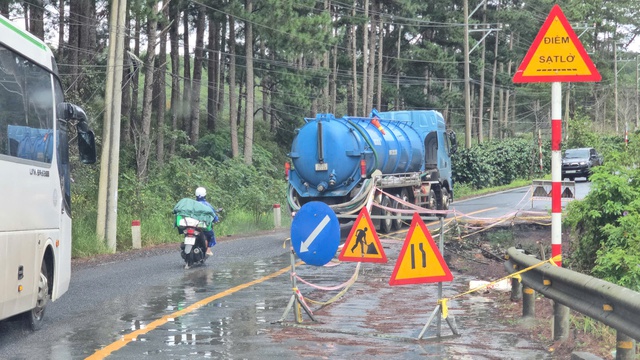L&acirc;m Đồng thu&ecirc; tư vấn khảo s&aacute;t, đ&aacute;nh gi&aacute; sạt lở đ&egrave;o D&rsquo;Ran tr&ecirc;n QL20 - Ảnh 5.
