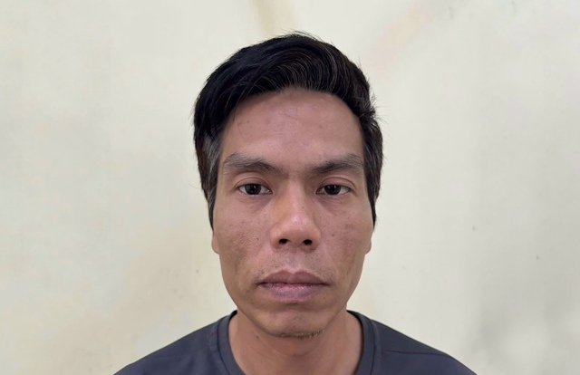 Bắt người đàn ông lừa đảo hàng loạt lái xe ôm ở Hà Nội - Ảnh 1.