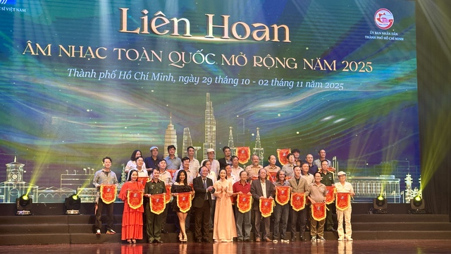 Tạ Minh Tâm, Giáng Son... ngồi 'ghế nóng' Liên hoan âm nhạc toàn quốc mở rộng 2025 - Ảnh 3.