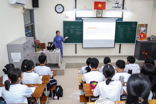 Tiếng Anh thành ngôn ngữ thứ hai: Giáo viên cũng cần phải học - Ảnh 3.